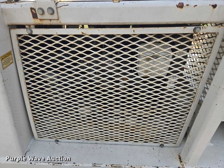 image for item DE2200 2007 SDP EZ Reach SST40 boom lift