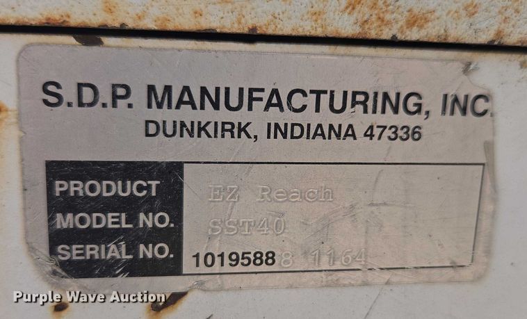 image for item DE2200 2007 SDP EZ Reach SST40 boom lift