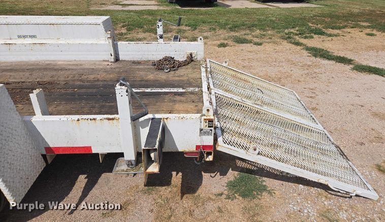 image for item DE2200 2007 SDP EZ Reach SST40 boom lift