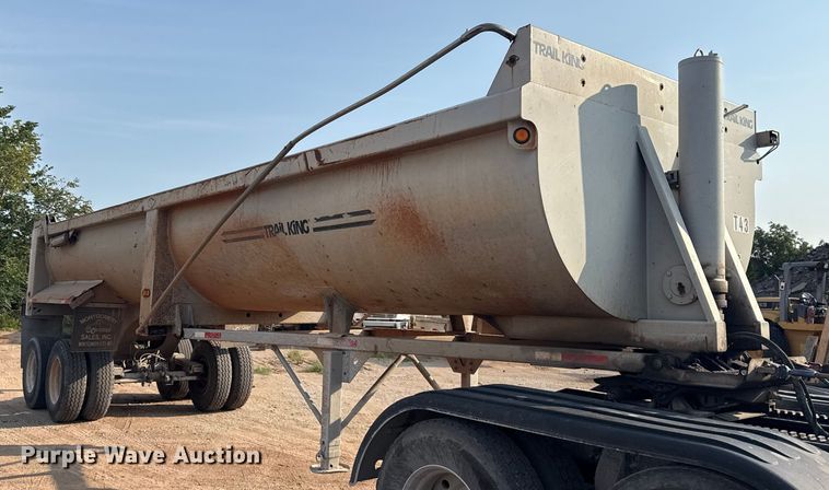 image for item DJ7781 2003 Trail King SHR-32 end dump trailer