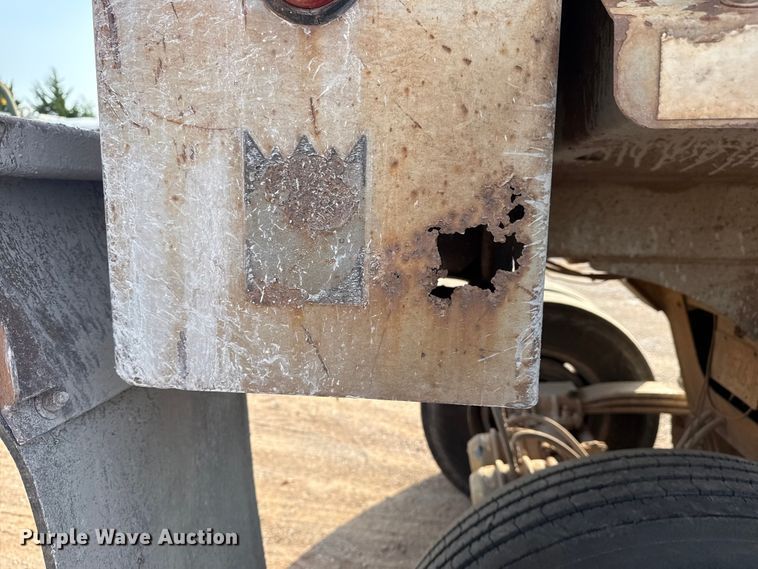 image for item DJ7781 2003 Trail King SHR-32 end dump trailer