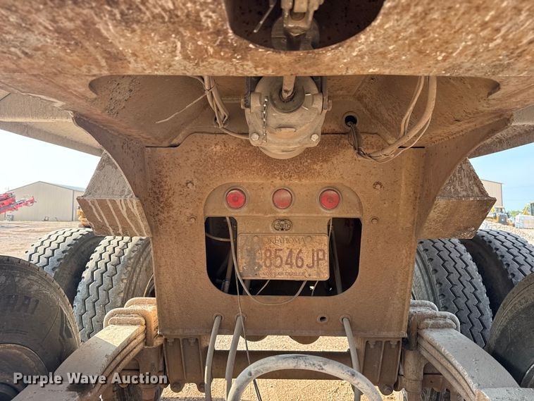 image for item DJ7781 2003 Trail King SHR-32 end dump trailer