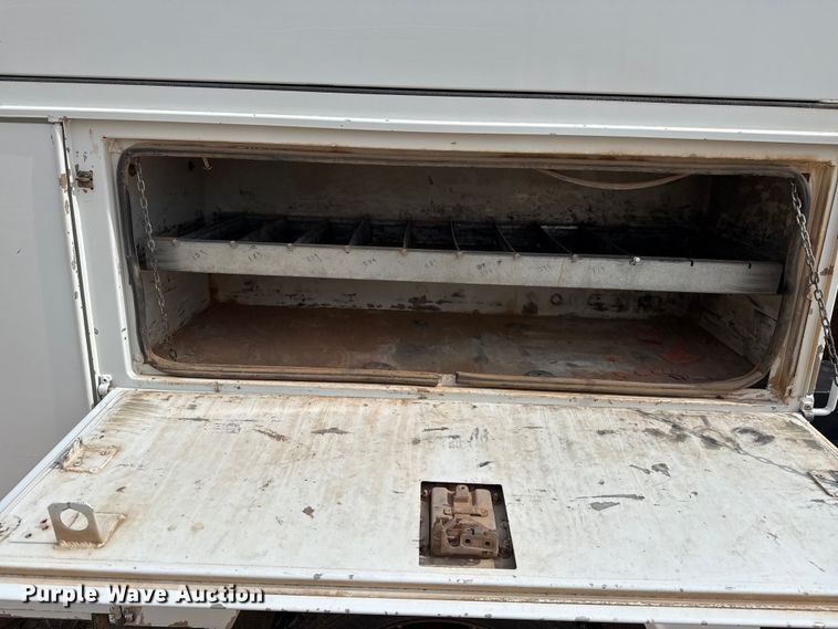 image for item DJ7783 2019 Ford F550 Super Duty XLT SuperCab bucket truck