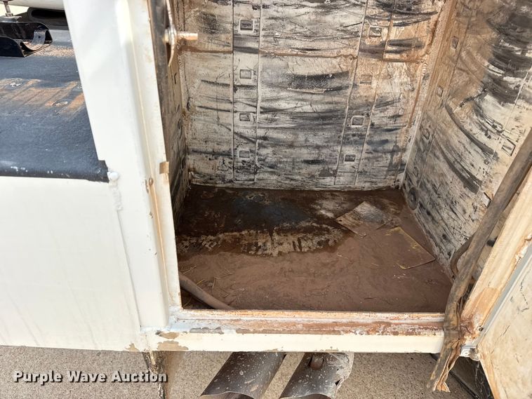 image for item DJ7783 2019 Ford F550 Super Duty XLT SuperCab bucket truck