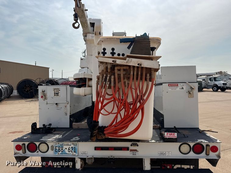 image for item DJ7783 2019 Ford F550 Super Duty XLT SuperCab bucket truck