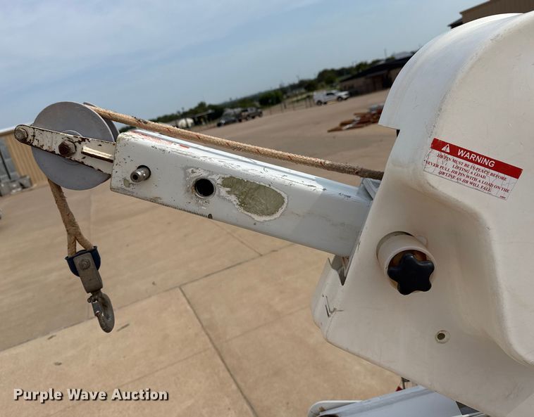 image for item DJ7783 2019 Ford F550 Super Duty XLT SuperCab bucket truck