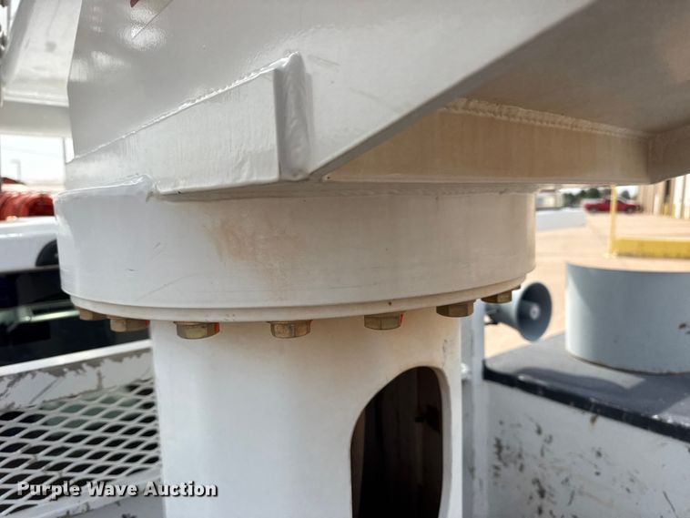 image for item DJ7783 2019 Ford F550 Super Duty XLT SuperCab bucket truck