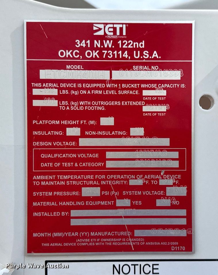 image for item DJ7783 2019 Ford F550 Super Duty XLT SuperCab bucket truck