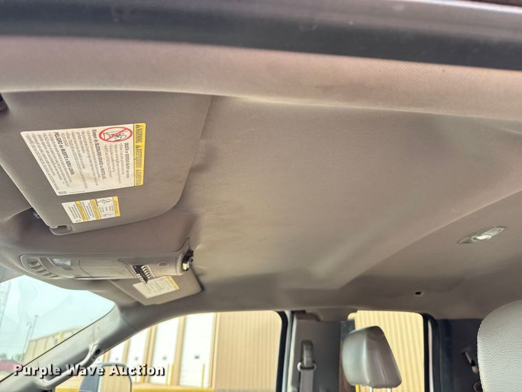 image for item DJ7783 2019 Ford F550 Super Duty XLT SuperCab bucket truck