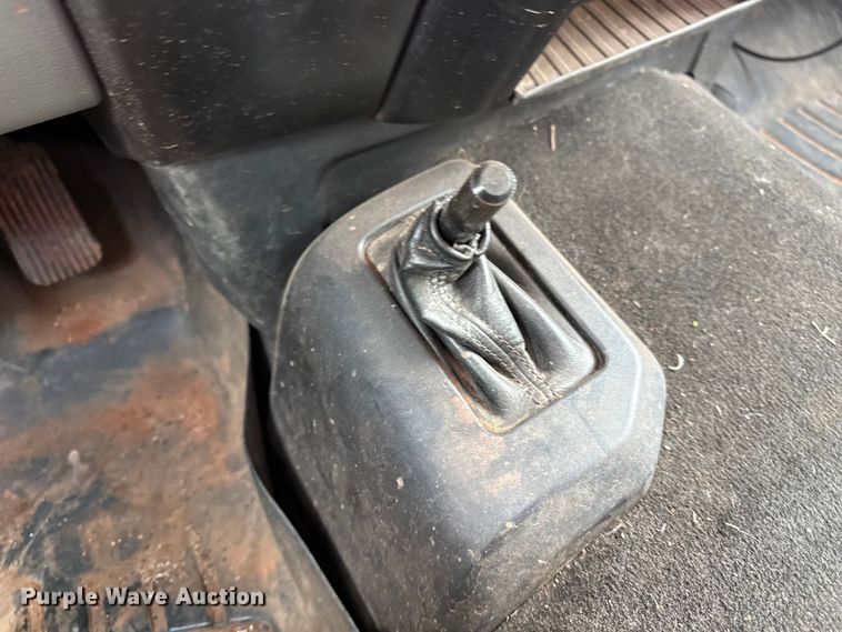 image for item DJ7783 2019 Ford F550 Super Duty XLT SuperCab bucket truck