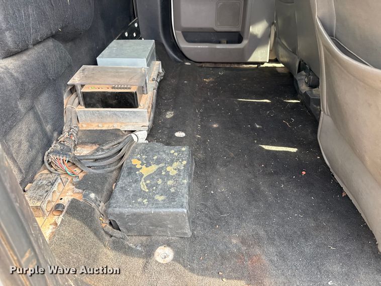 image for item DJ7783 2019 Ford F550 Super Duty XLT SuperCab bucket truck