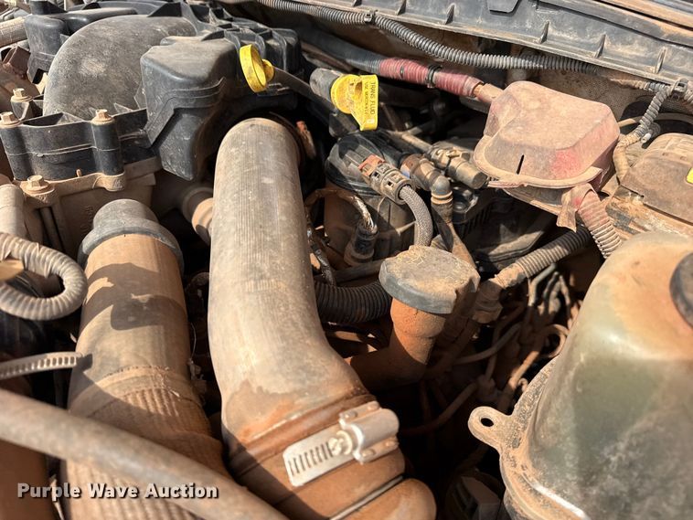 image for item DJ7783 2019 Ford F550 Super Duty XLT SuperCab bucket truck