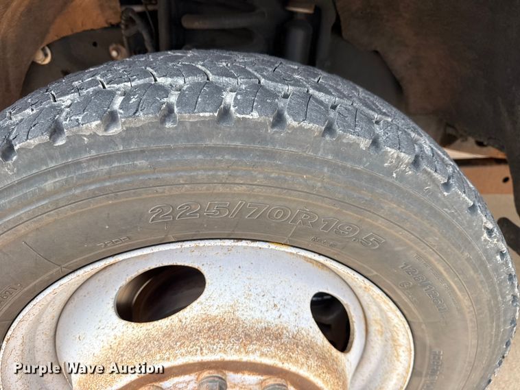 image for item DJ7783 2019 Ford F550 Super Duty XLT SuperCab bucket truck