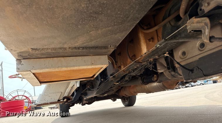 image for item DJ7783 2019 Ford F550 Super Duty XLT SuperCab bucket truck