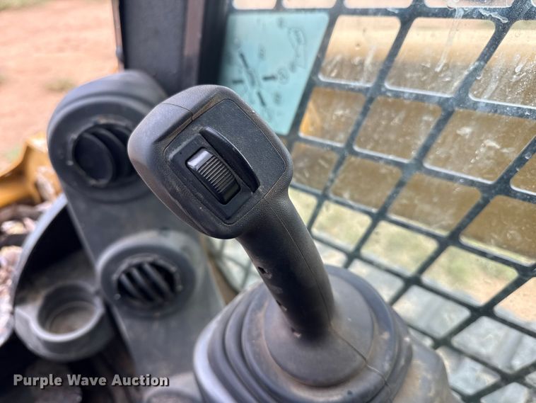 image for item DJ7791 2014 Caterpillar 289D tracked skid steer loader