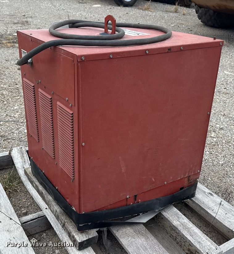 image for item DJ7804 Lincoln Idealarc 250 welder