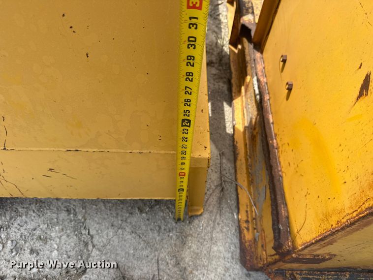 image for item DJ7808 (5) concrete forms