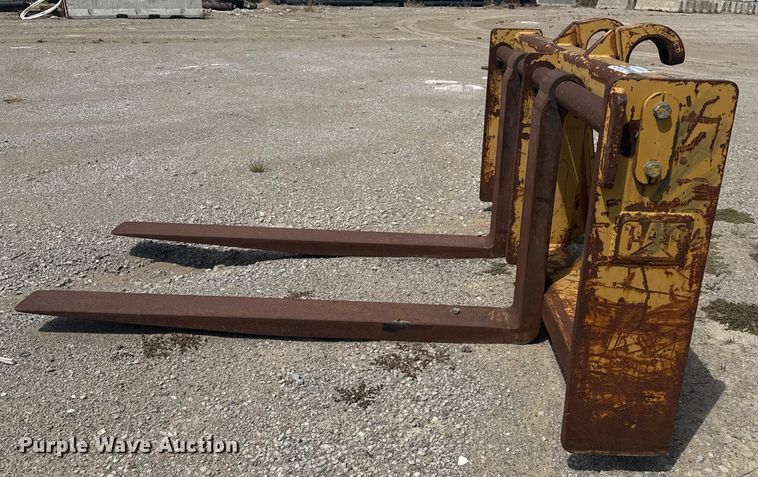 image for item DJ7809 Caterpillar 72