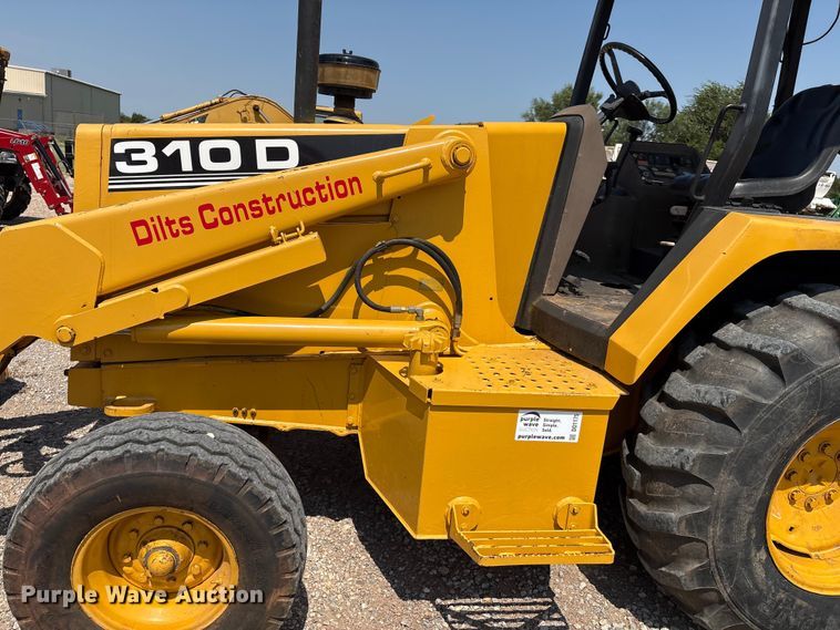 image for item DO1175 1994 John Deere 310D backhoe