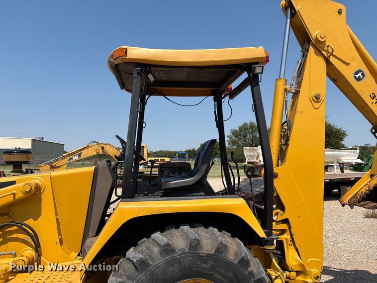 image for item DO1175 1994 John Deere 310D backhoe