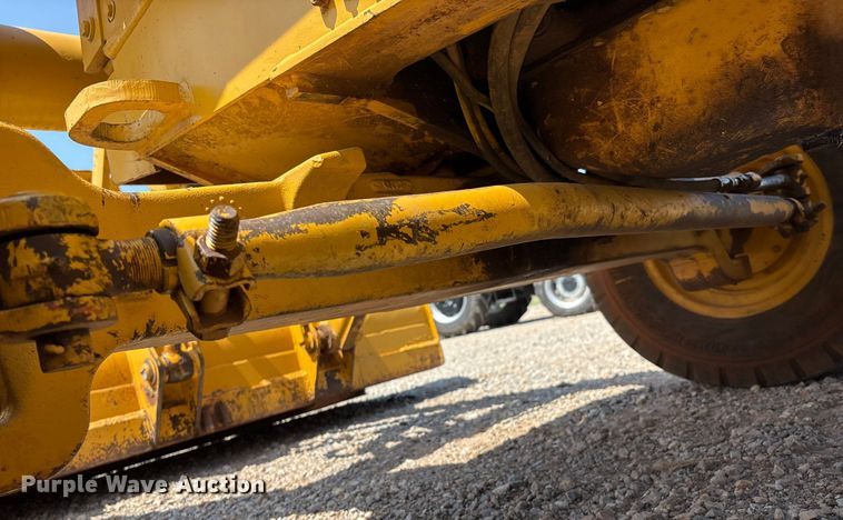 image for item DO1175 1994 John Deere 310D backhoe