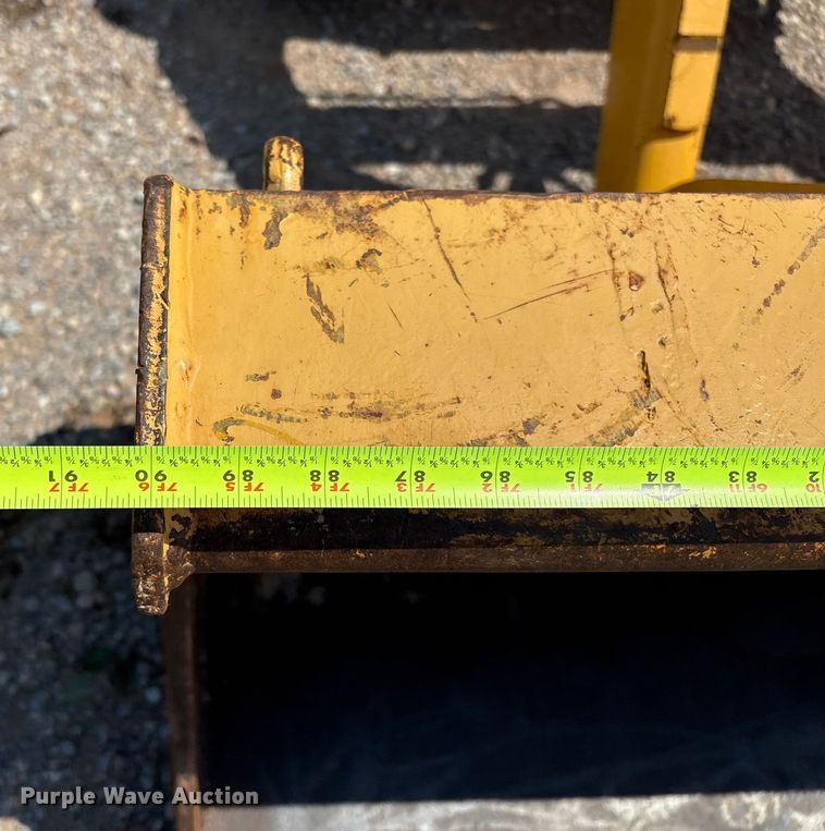 image for item DO1175 1994 John Deere 310D backhoe