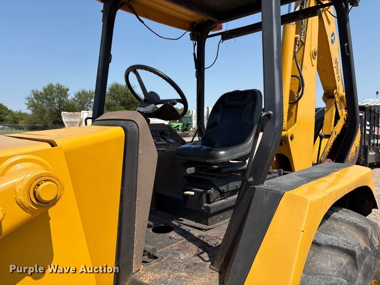 image for item DO1175 1994 John Deere 310D backhoe