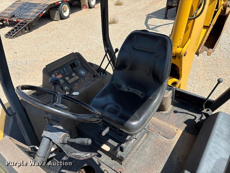 image for item DO1175 1994 John Deere 310D backhoe