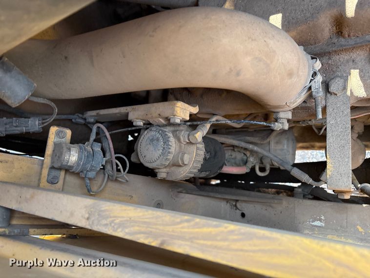 image for item DO1175 1994 John Deere 310D backhoe