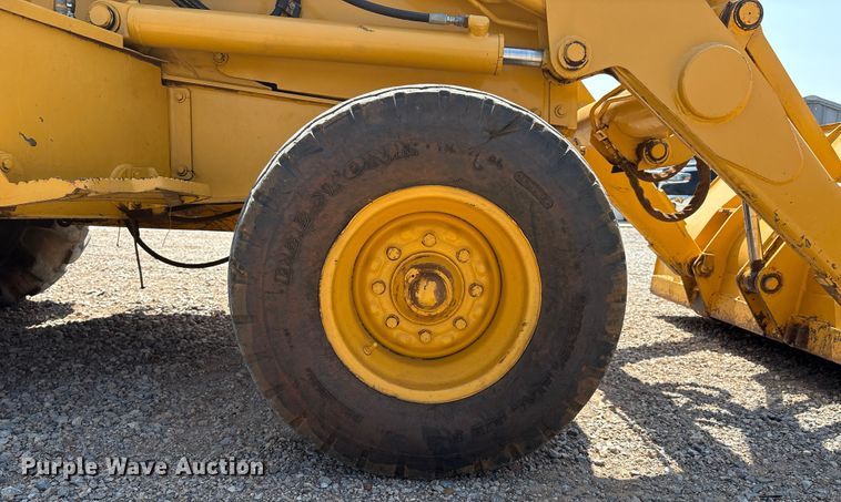 image for item DO1175 1994 John Deere 310D backhoe