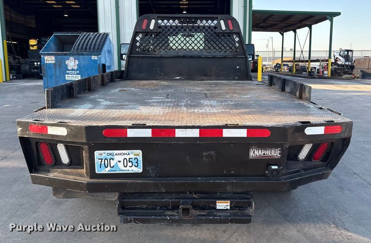 image for item DO1206 2015 Ford F350 Super Duty  flatbed pickup truck