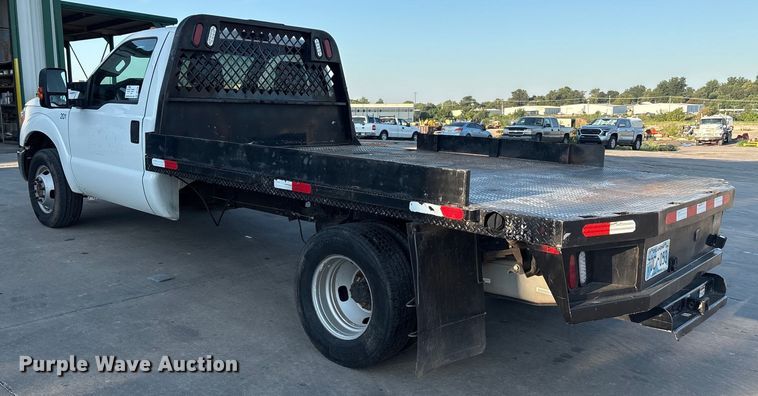 image for item DO1206 2015 Ford F350 Super Duty  flatbed pickup truck