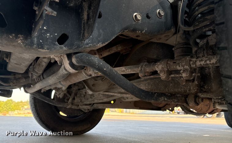 image for item DO1206 2015 Ford F350 Super Duty  flatbed pickup truck