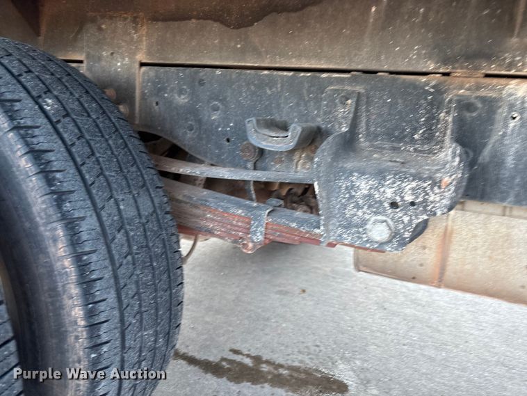 image for item DO1206 2015 Ford F350 Super Duty  flatbed pickup truck