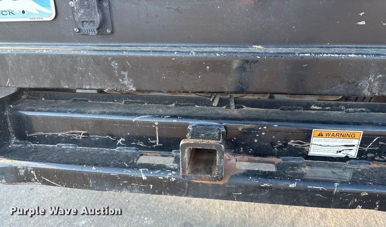 image for item DO1206 2015 Ford F350 Super Duty  flatbed pickup truck