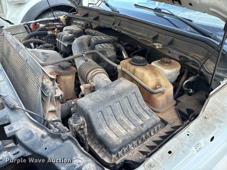 image for item DO1206 2015 Ford F350 Super Duty  flatbed pickup truck