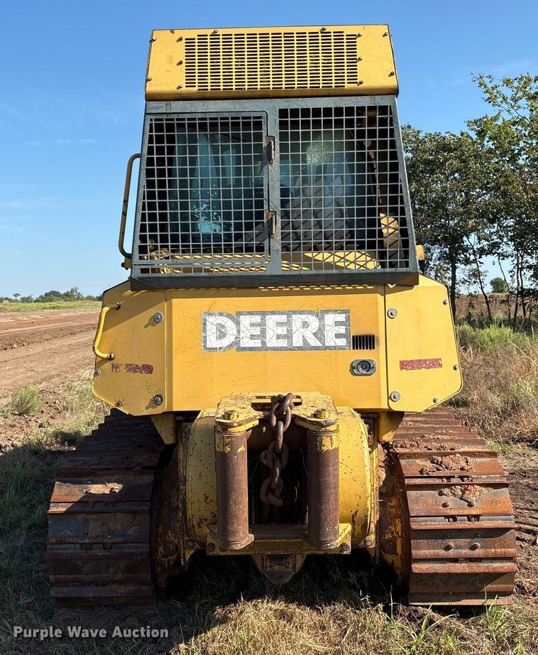 image for item DO1207 2002 John Deere 700H LT dozer