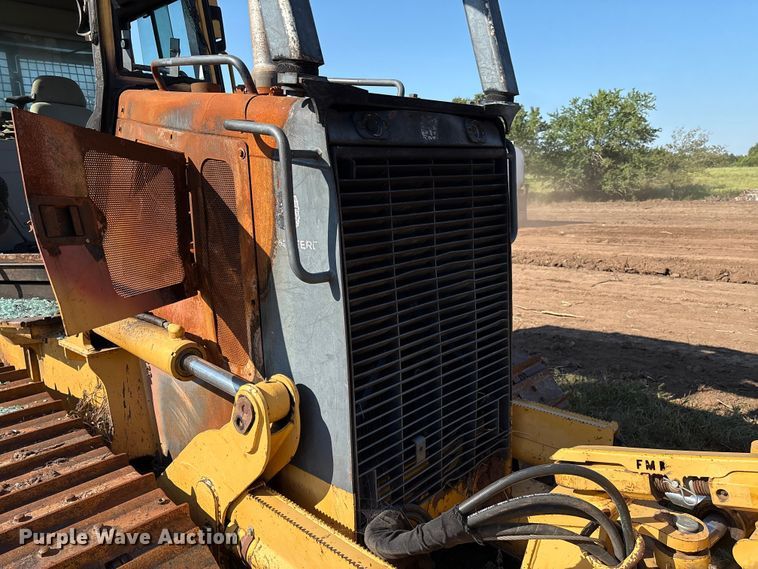 image for item DO1207 2002 John Deere 700H LT dozer