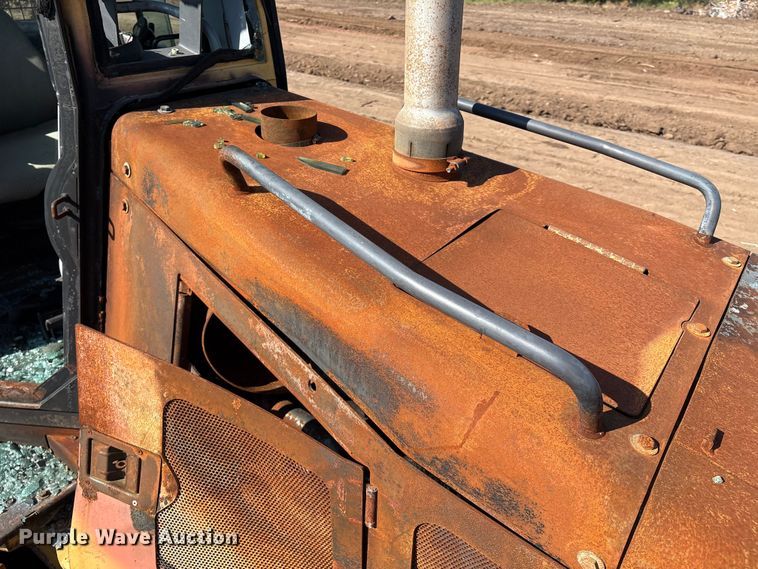 image for item DO1207 2002 John Deere 700H LT dozer