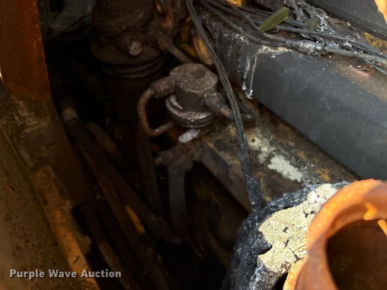 image for item DO1207 2002 John Deere 700H LT dozer