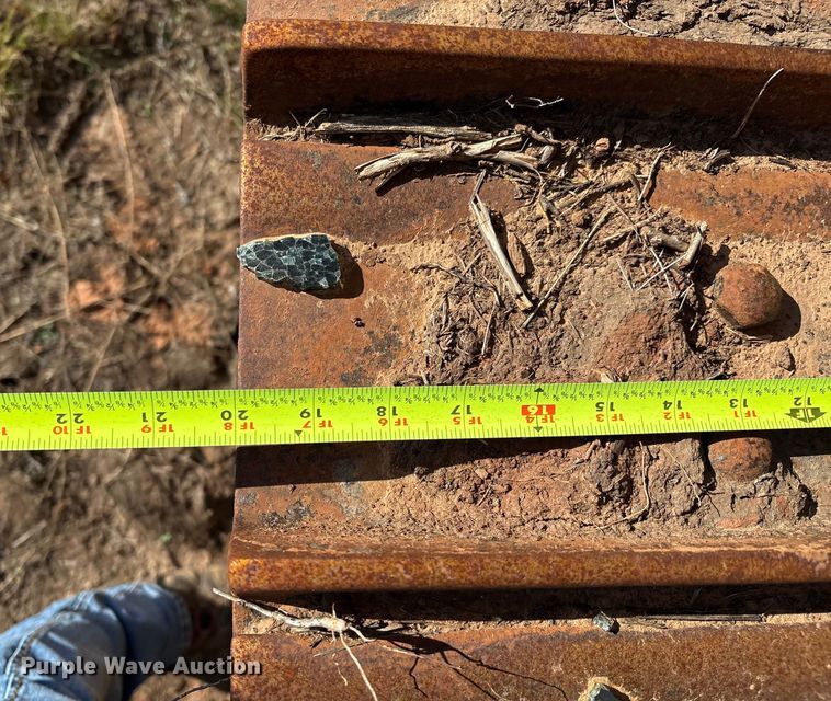 image for item DO1207 2002 John Deere 700H LT dozer