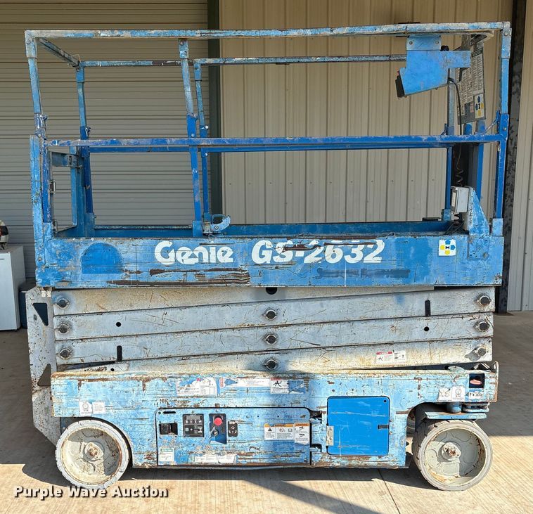 image for item DO1211 Genie GS-2632 scissor lift