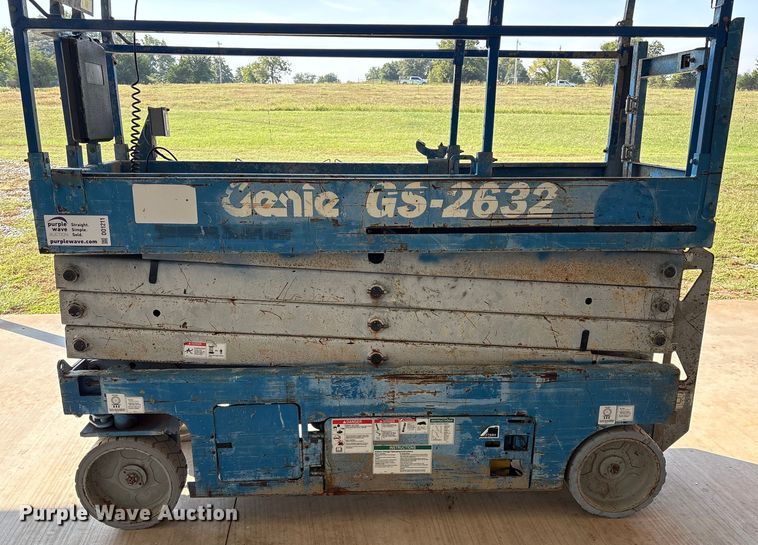 image for item DO1211 Genie GS-2632 scissor lift
