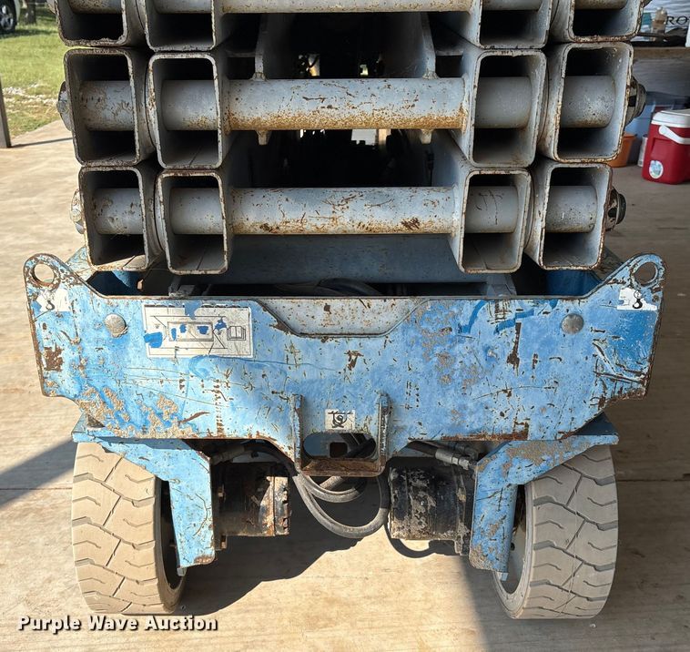 image for item DO1211 Genie GS-2632 scissor lift