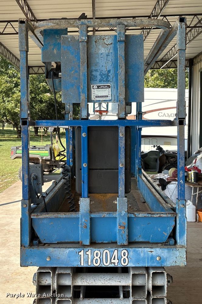 image for item DO1211 Genie GS-2632 scissor lift