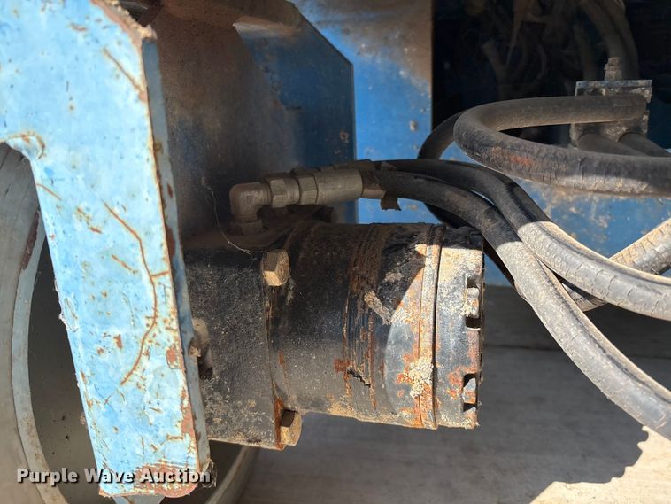 image for item DO1211 Genie GS-2632 scissor lift