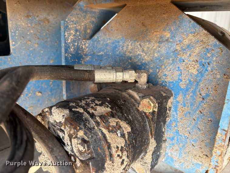 image for item DO1211 Genie GS-2632 scissor lift