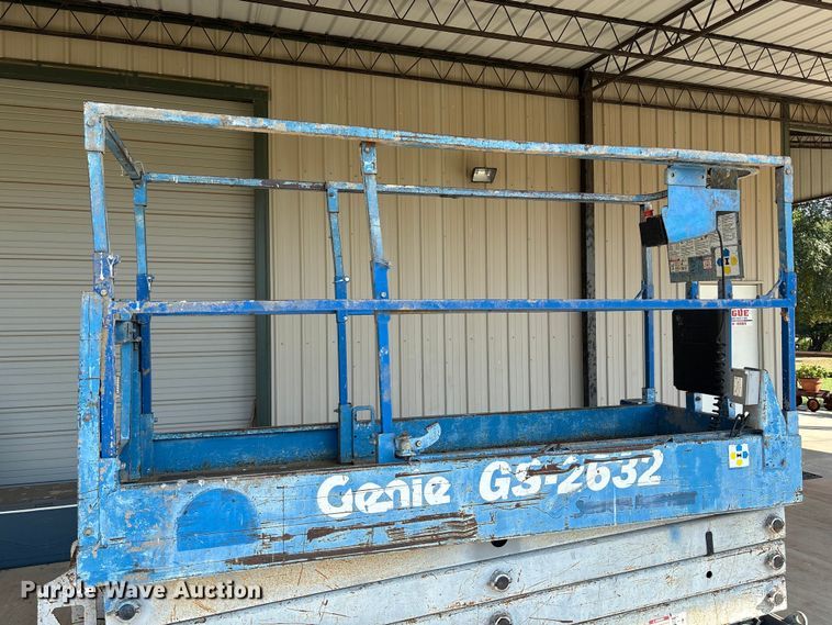 image for item DO1211 Genie GS-2632 scissor lift
