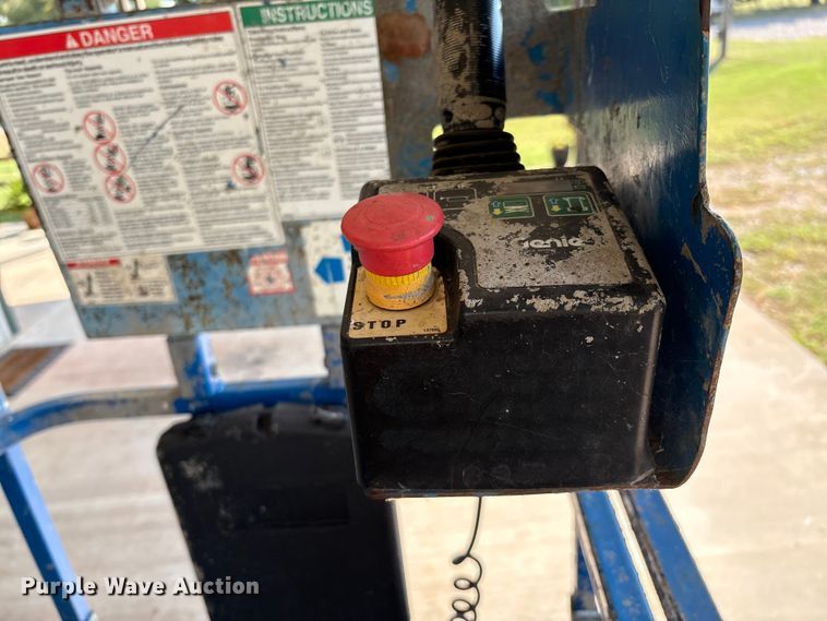 image for item DO1211 Genie GS-2632 scissor lift