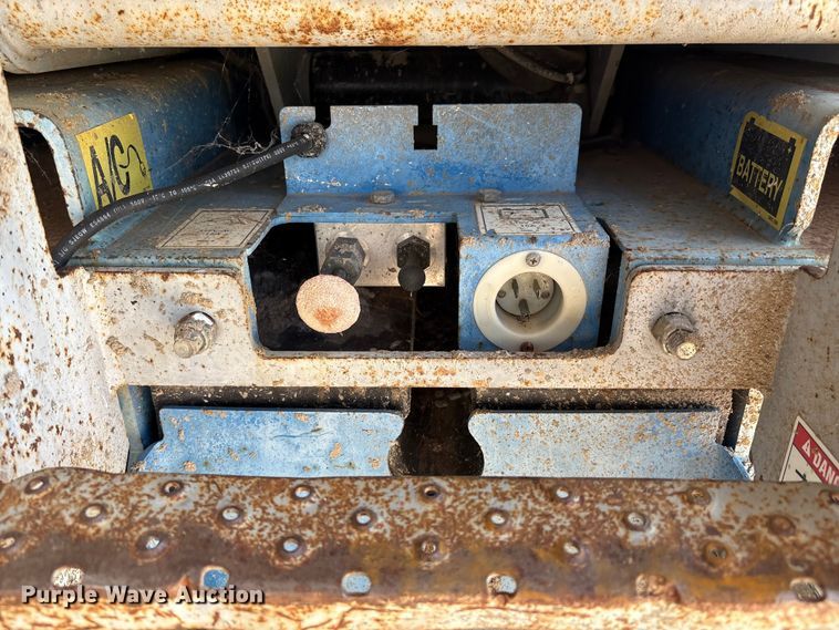 image for item DO1211 Genie GS-2632 scissor lift